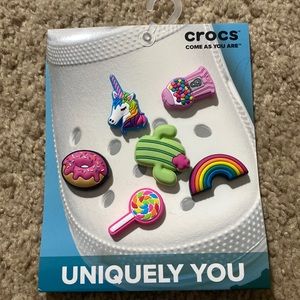 Brand new Croc Charms with Bonus Cacti 🌵 Charm